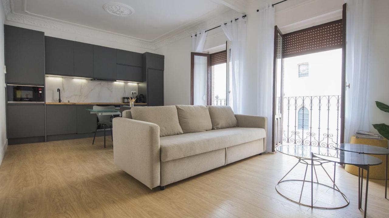 Apartamentos Boutique Puerta De Reyes Toledo Esterno foto