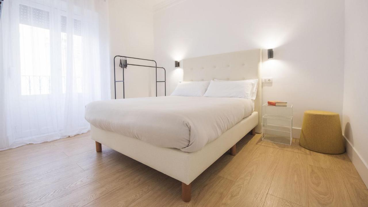 Apartamentos Boutique Puerta De Reyes Toledo Esterno foto